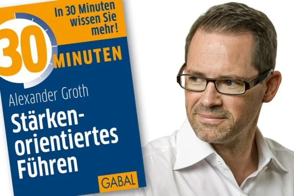 Buchkritik Stärkeorientiertes Führen Alexander Groth
